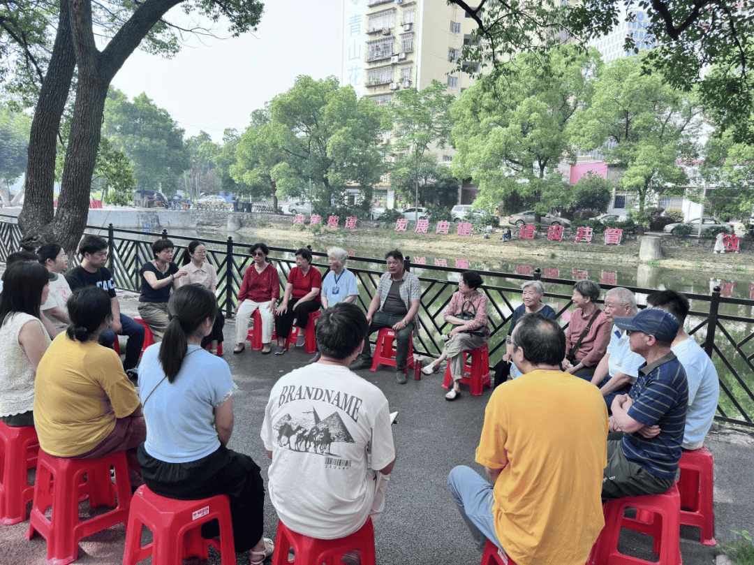 黄石港区小区精细治理硕果丰盈从“点上开花”到“面上成景”(图2)